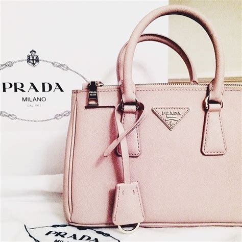 Black.prada on Tumblr.